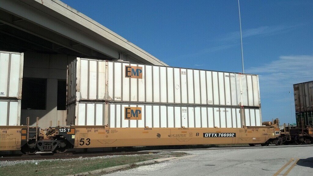 Intermodal railcar